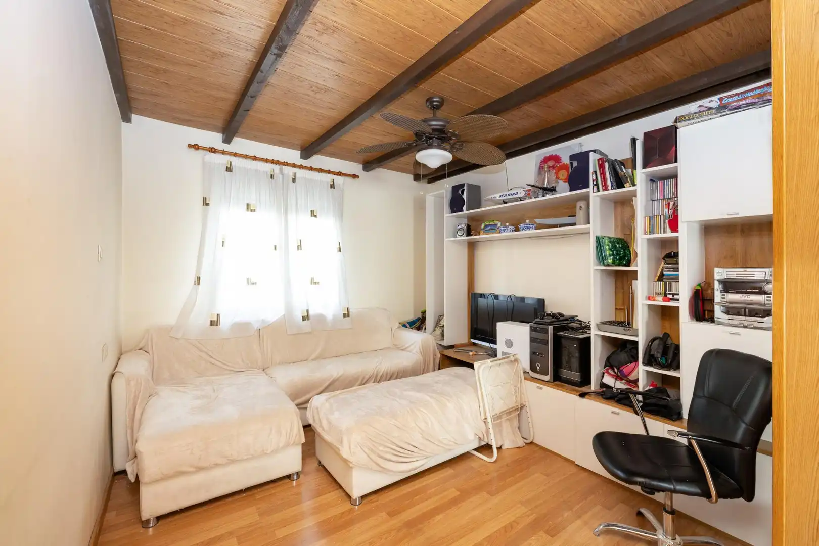 Sala d'estar de Casa adosada en venda en Churriana de la Vega