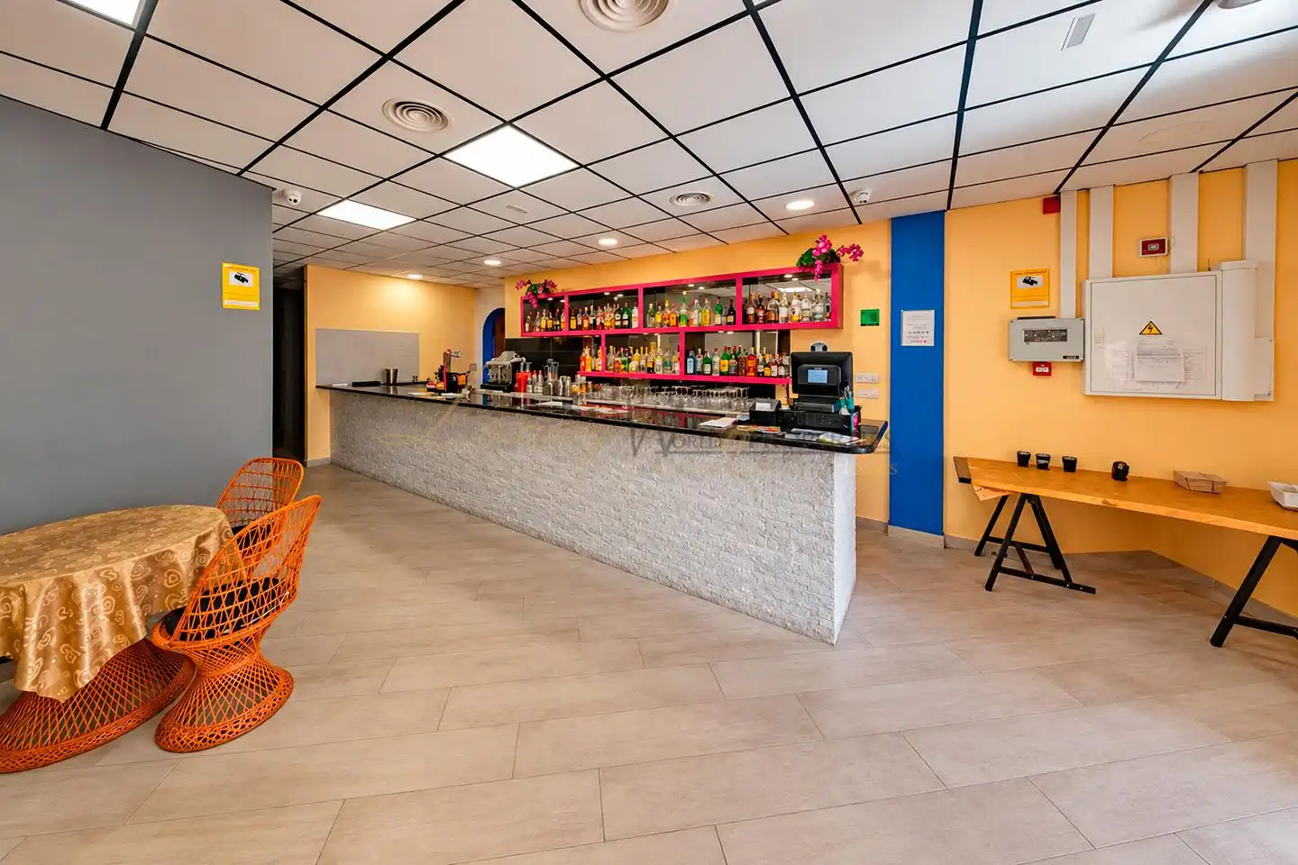 Local comercial en traspaso en Calle Olimpia, imagen 5