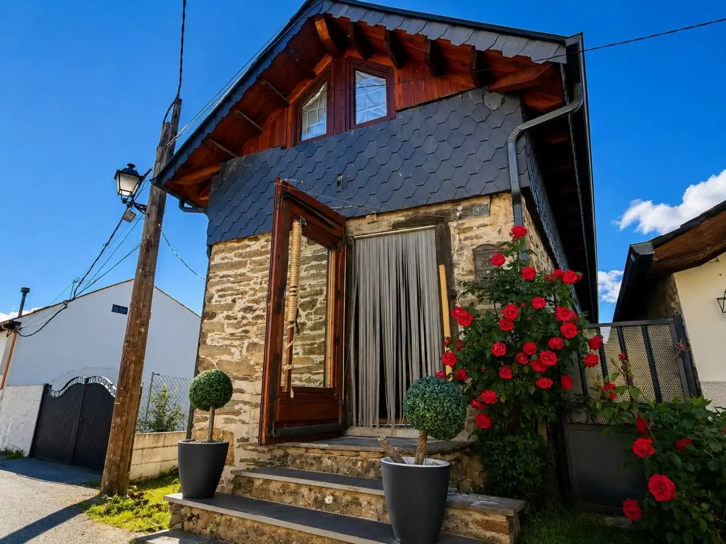 Casa adosada en venta en Toreno