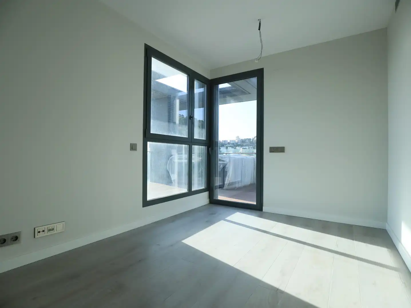 Ático en venta en Esplugues de Llobregat con Aire acondicionado, Calefacción y Jardín privado