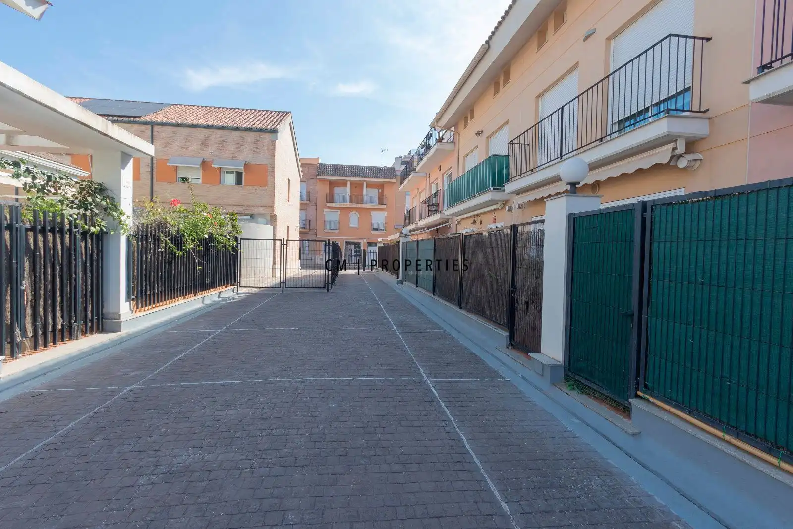Vista exterior de Pis en venda en Moncada amb Aire condicionat, Calefacció i Terrassa