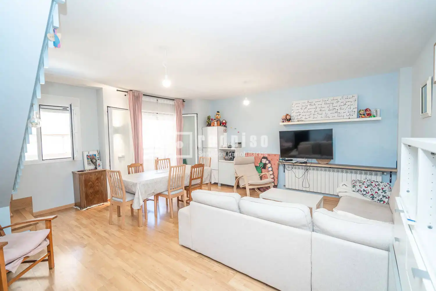 Sala de estar de Piso en venta en Arroyomolinos (Madrid) con Aire acondicionado, Calefacción y Jardín privado