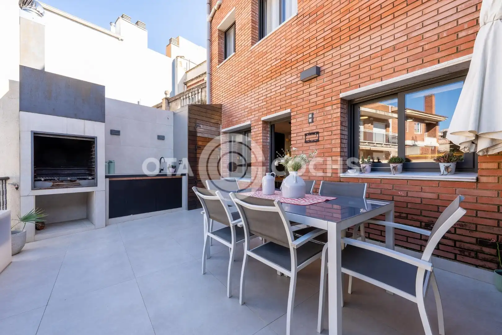 Terrassa de Casa adosada en venda en Reus amb Aire condicionat, Calefacció i Jardí privat