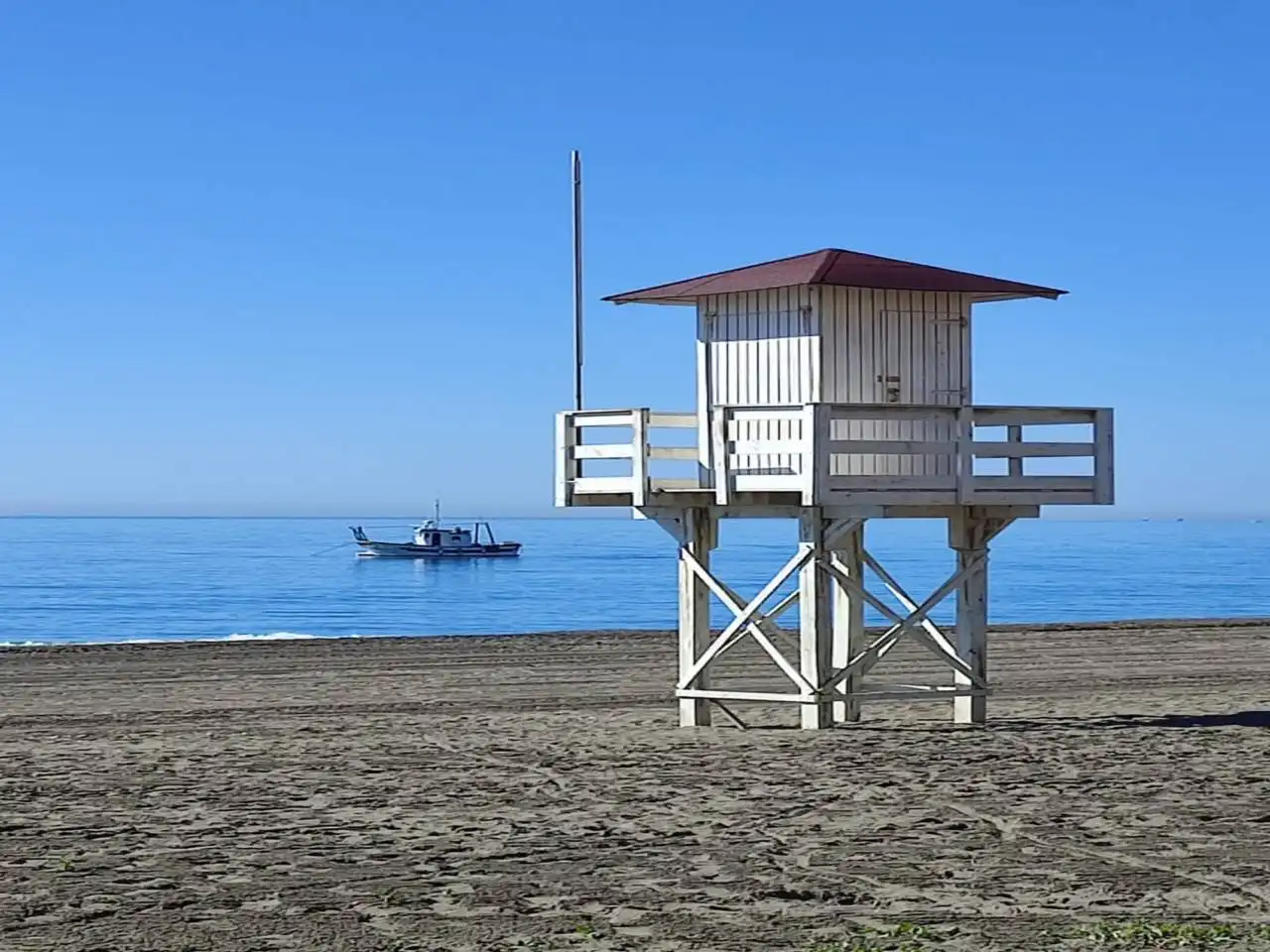 Vista exterior de Piso en venta en Rincón de la Victoria con Aire acondicionado