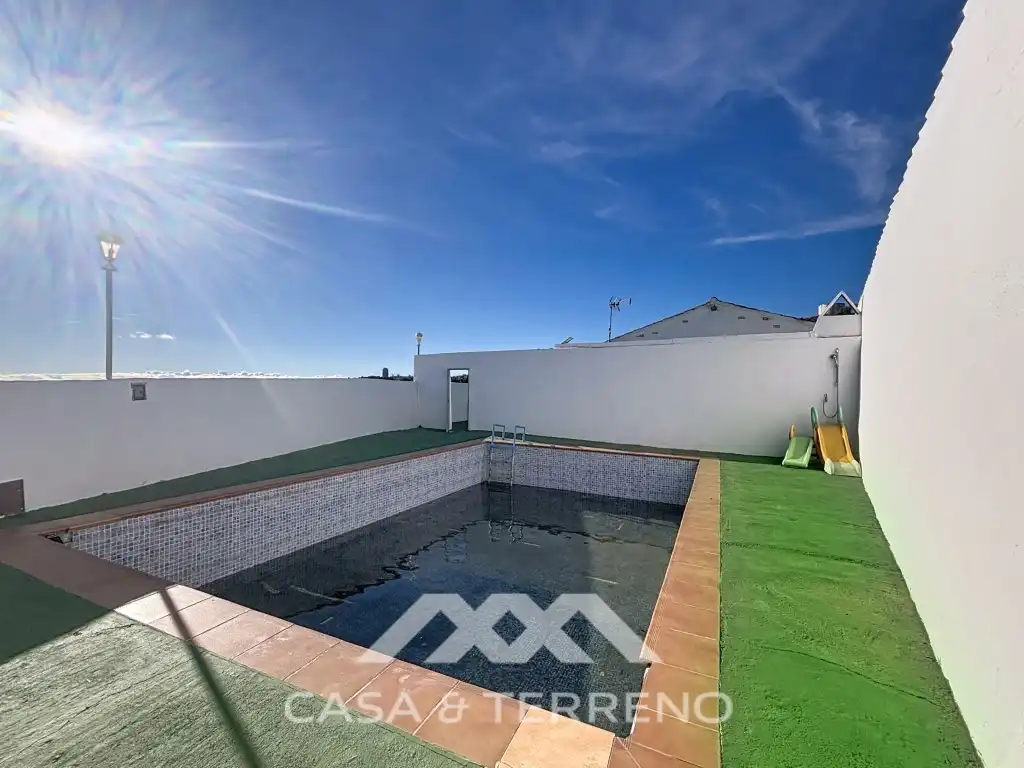 Vista exterior de Casa o chalet en venta en Macharaviaya con Aire acondicionado, Jardín privado y Terraza