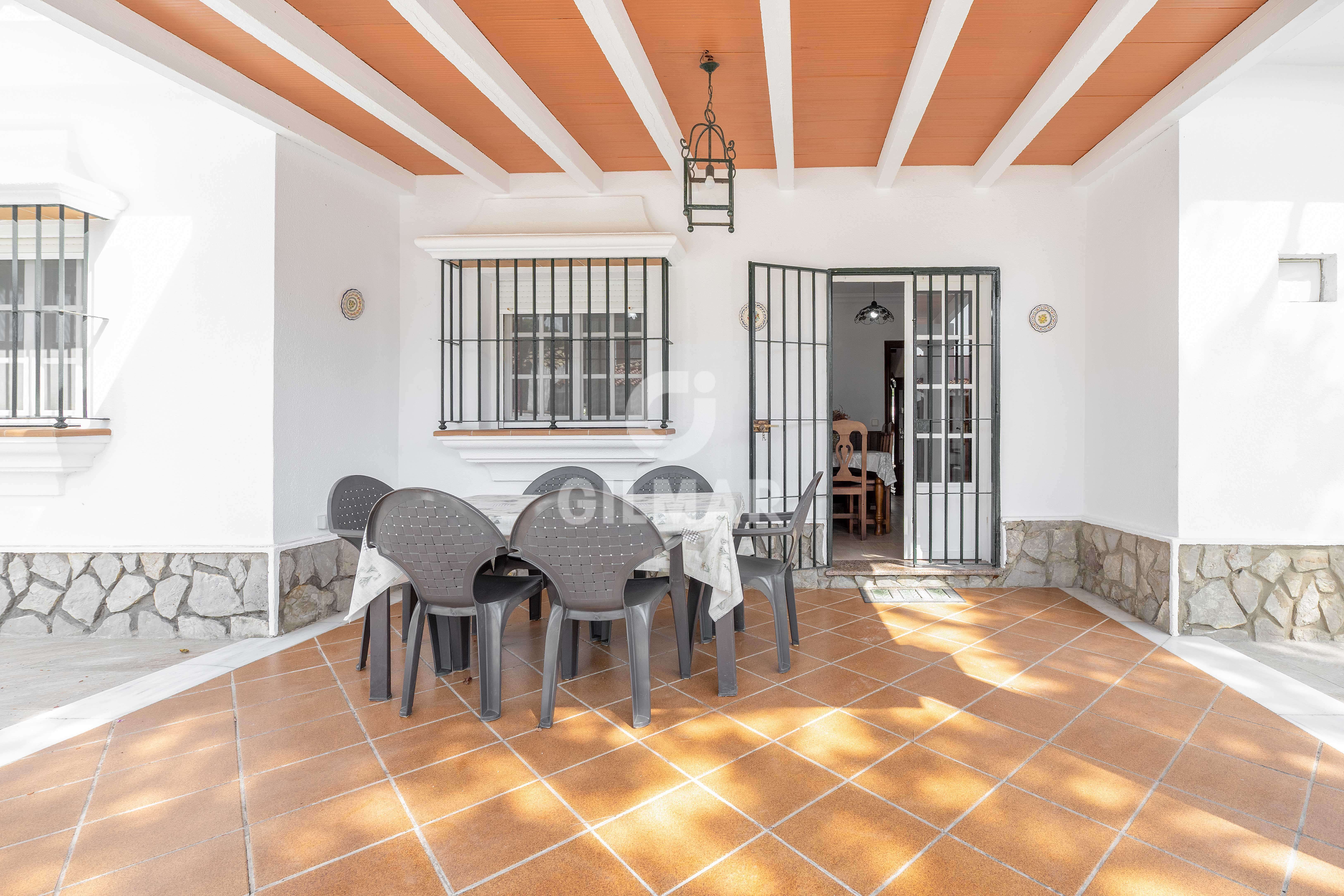 Jardí de Casa o xalet en venda en Chiclana de la Frontera amb Calefacció, Jardí privat i Piscina