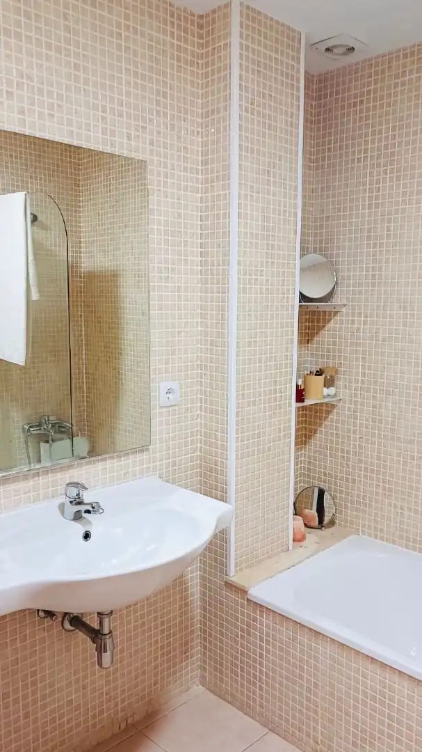 Baño de Piso en venta en Santa Bàrbara con Aire acondicionado, Horno y Lavadora
