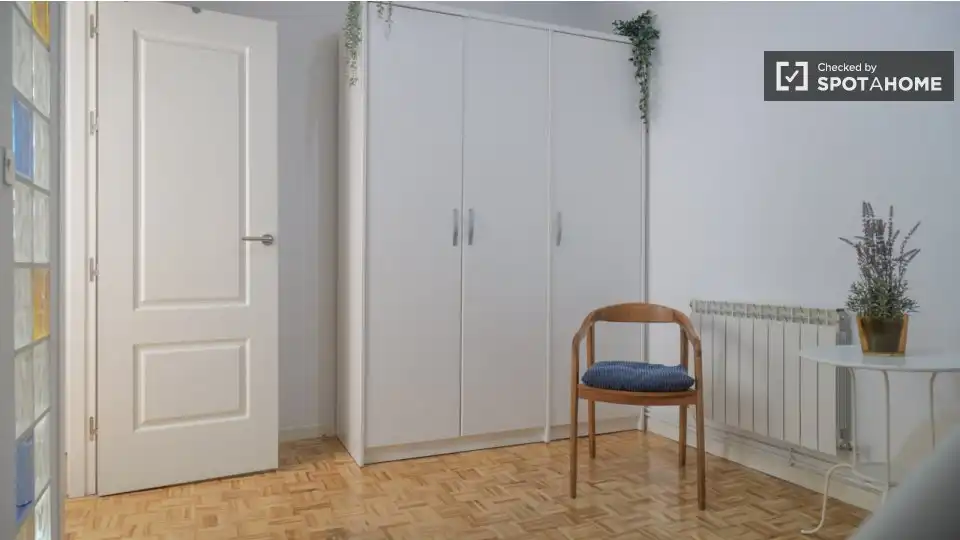 Appartamento con terrazza in affitto a Centro, imagen 19