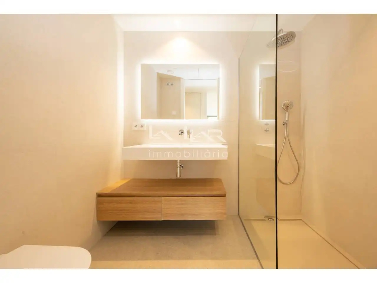 Baño de Piso de alquiler en Vic con Calefacción, Terraza y Trastero