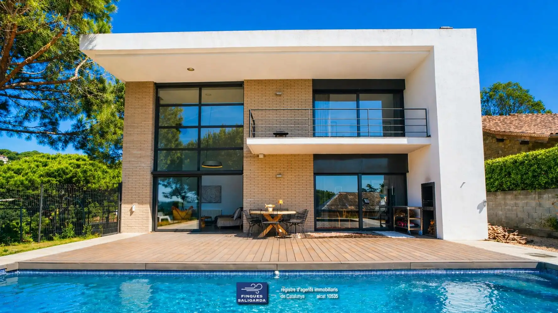 Maison avec piscine à vendre à Bigues i Riells del Fai