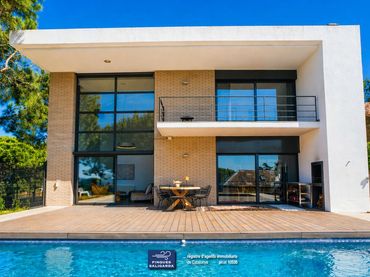 Casa amb piscina en venda a Bigues i Riells del Fai