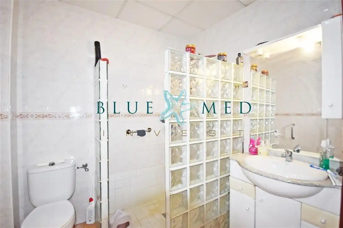 Baño de Piso en venta en Mazarrón con Aire acondicionado, Calefacción y Terraza