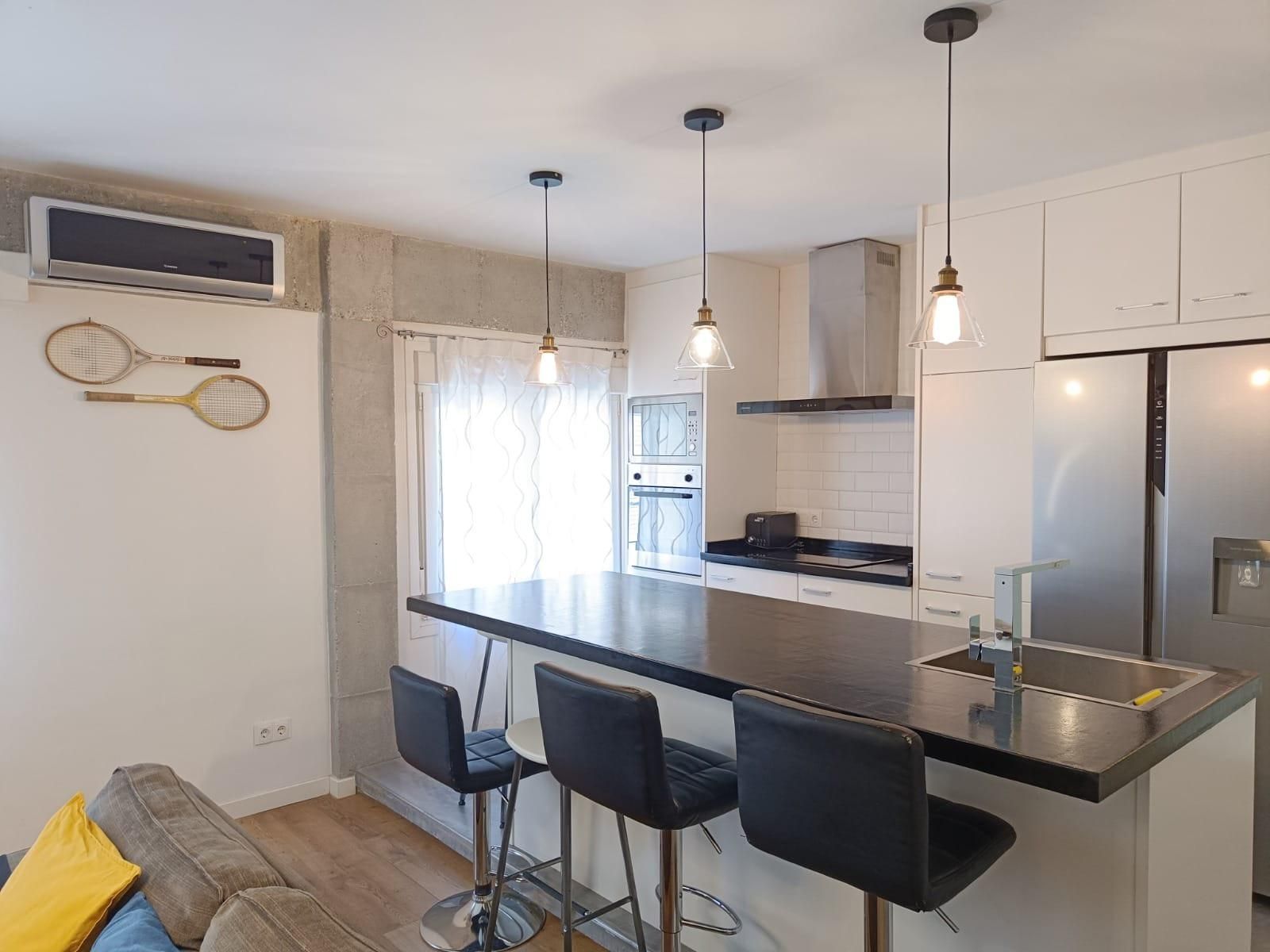 Cuina de Pis de lloguer en  Granada Capital amb Aire condicionat, Calefacció i Balcó