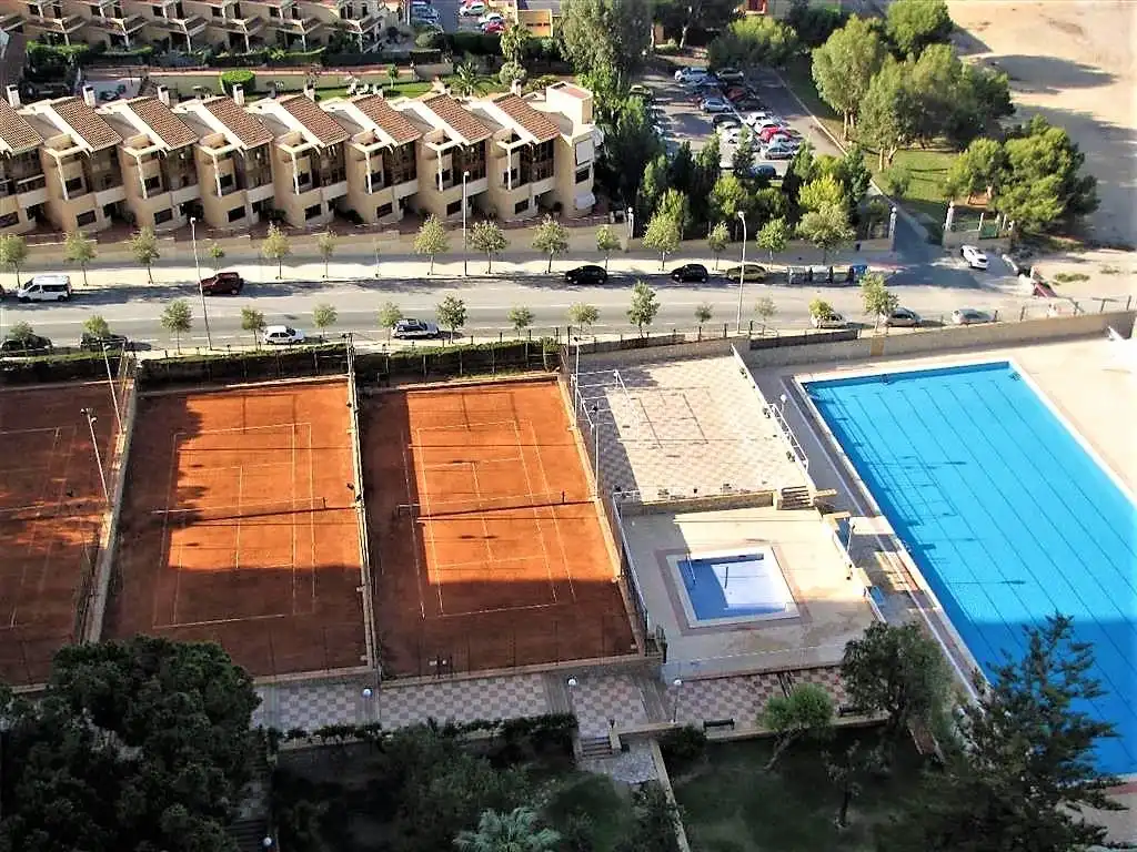 Piscina de Pis en venda en Alicante / Alacant amb Aire condicionat, Terrassa i Piscina comunitària