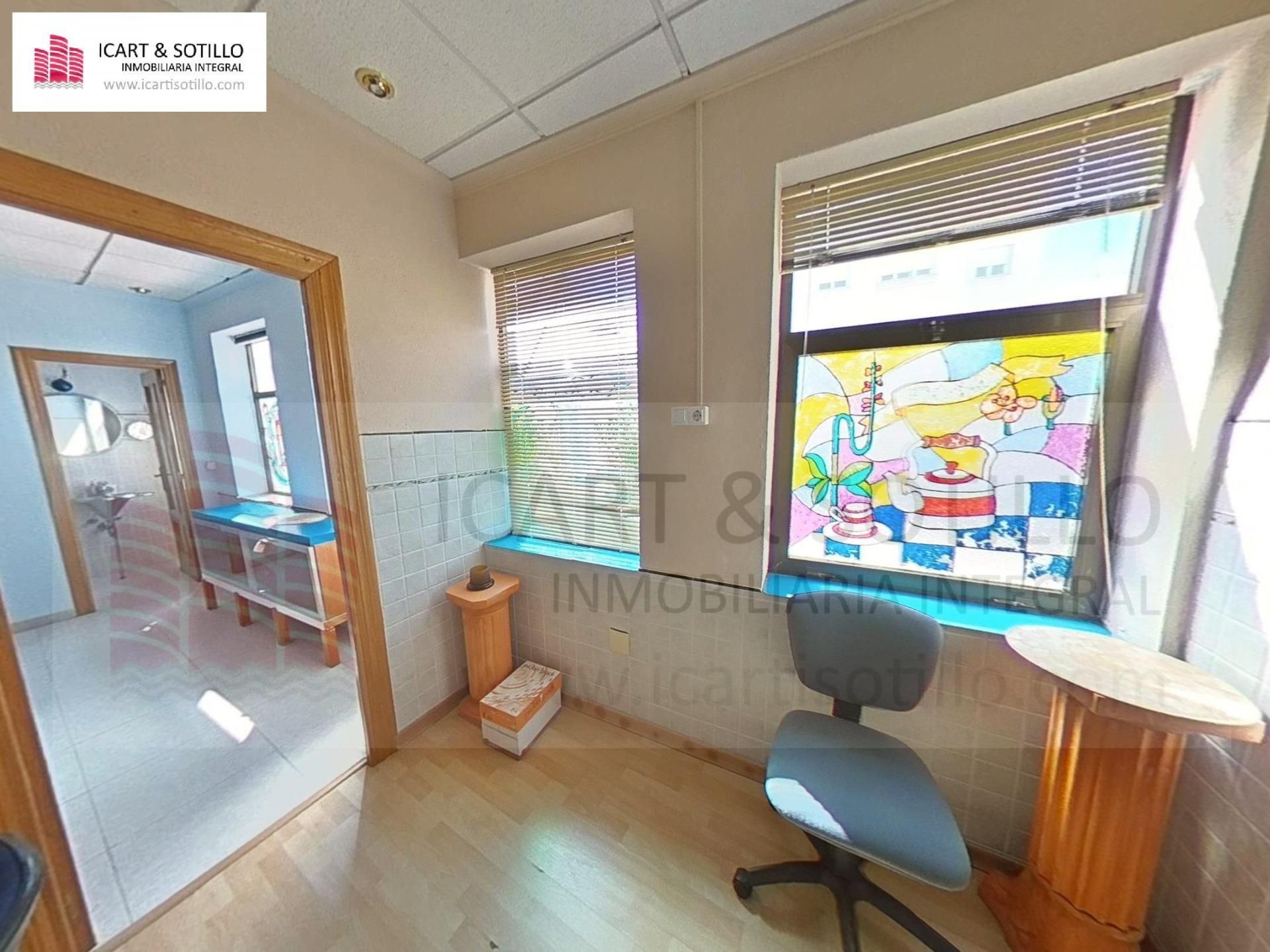 Oficina en venda en Vinaròs amb Aire condicionat