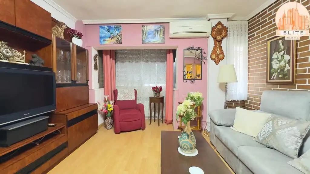 Sala de estar de Piso en venta en Alcorcón con Aire acondicionado, Calefacción y Parquet