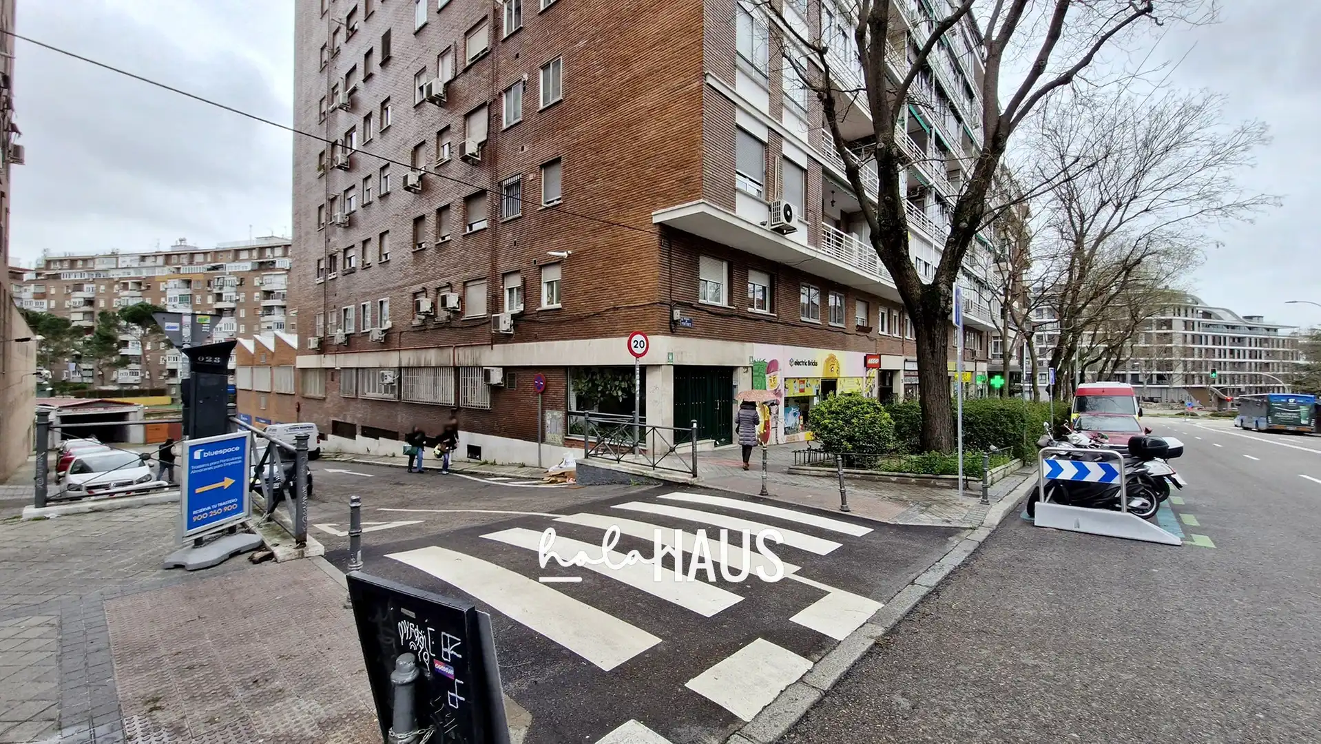 Vista exterior de Garaje en venta en Madrid