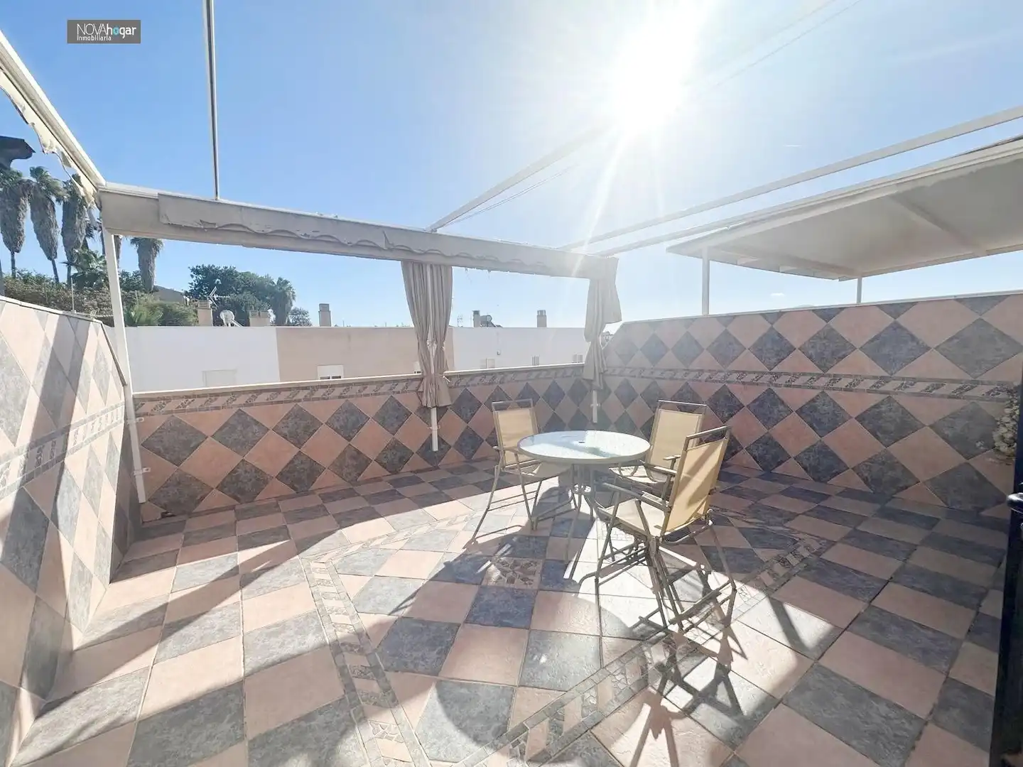 Casa adosada en venta en Campanillas
