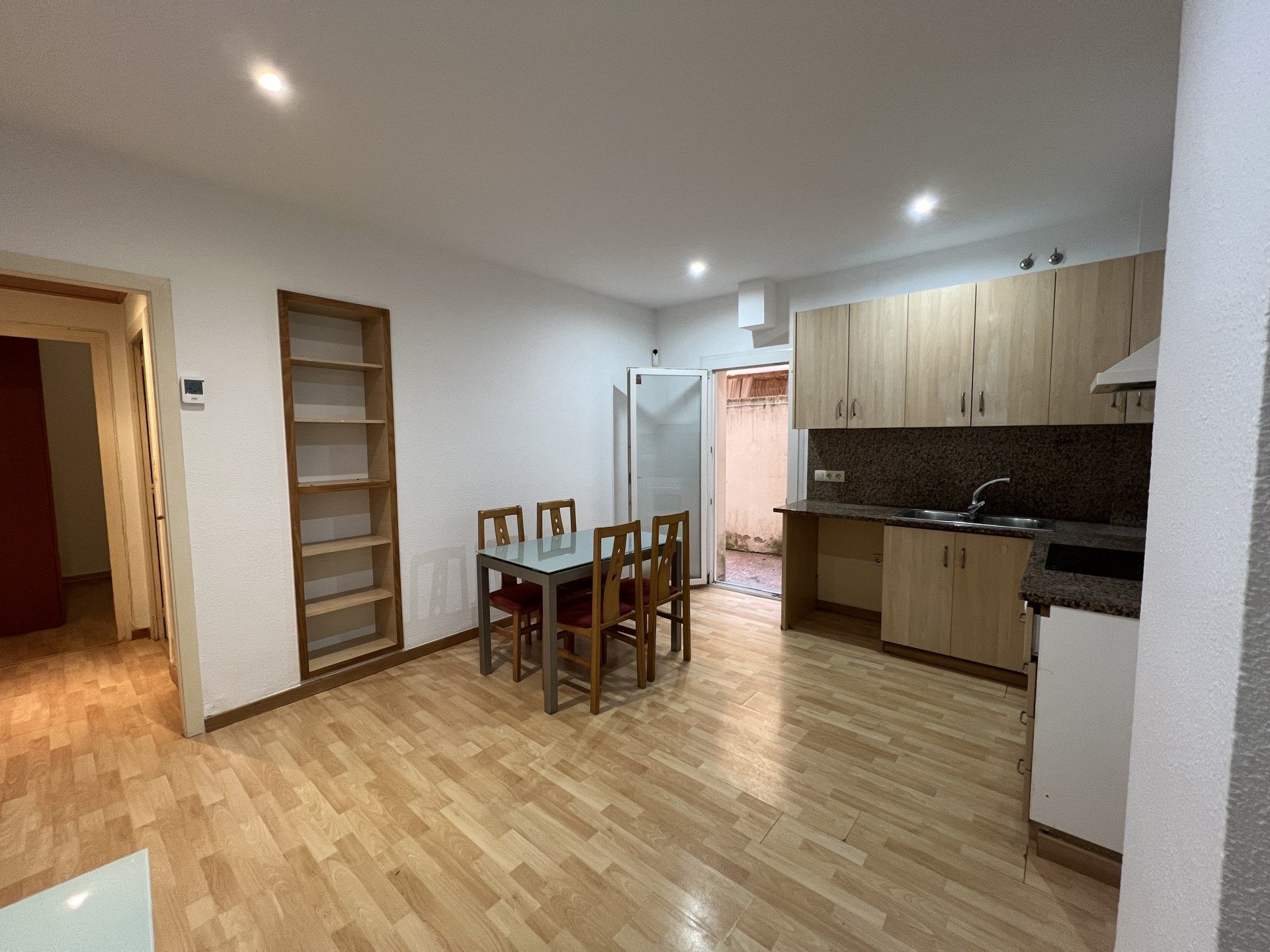 Flat for sale in Girona Capital  with Heating, Terrace and Furnished
