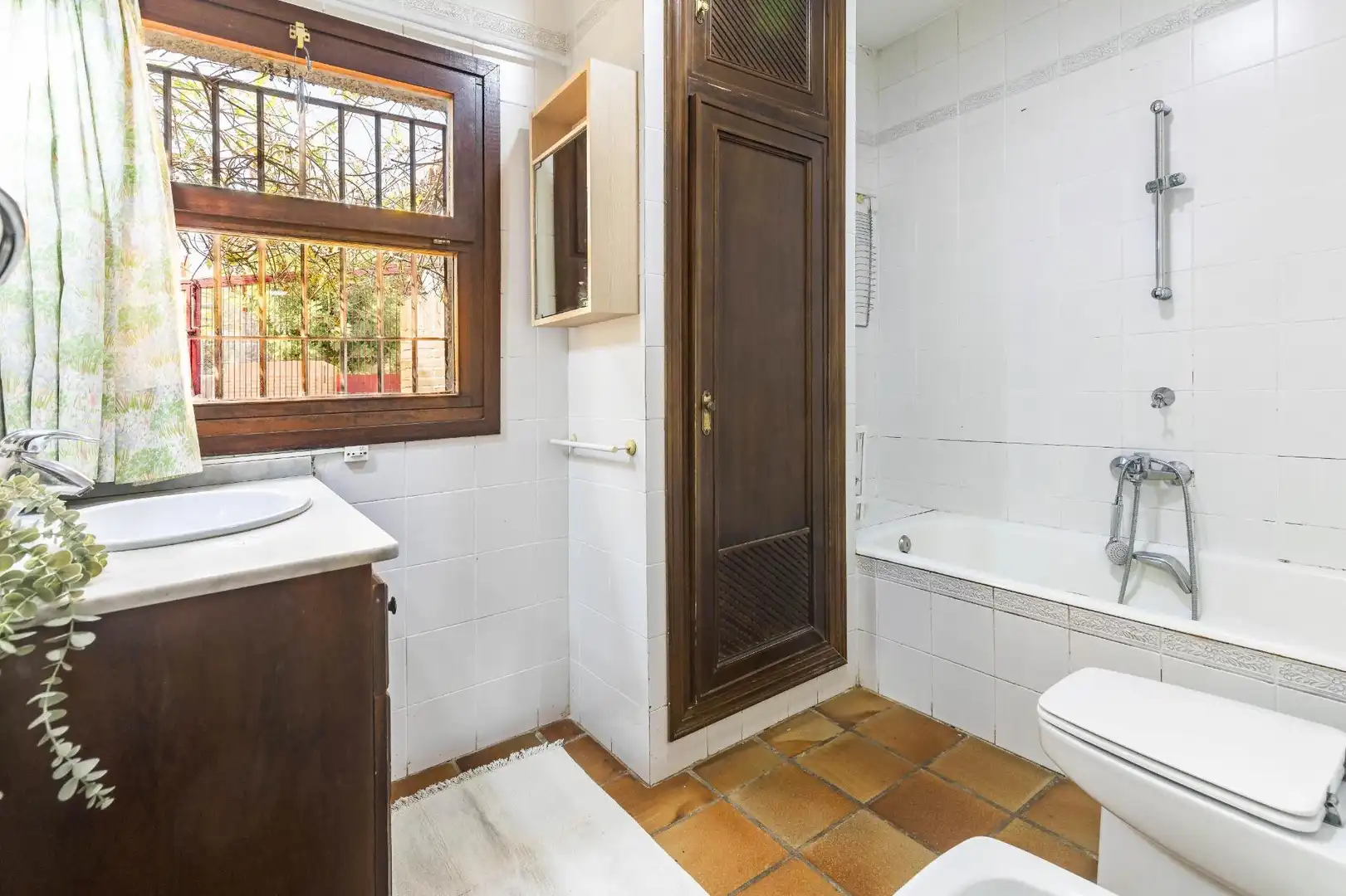 Bathroom of Houses for sale in Rocafort  with Air Conditioner, Heating and Private garden