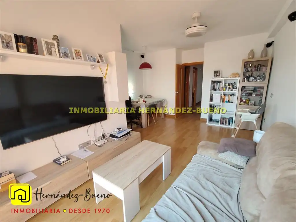Sala de estar de Piso en venta en Moriscos con Calefacción y Terraza