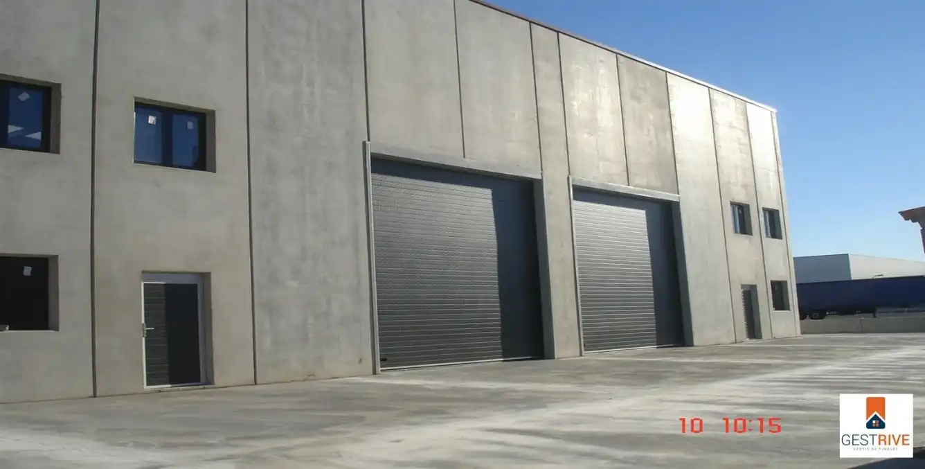 Nave industrial en venta en Calle N. 69 22