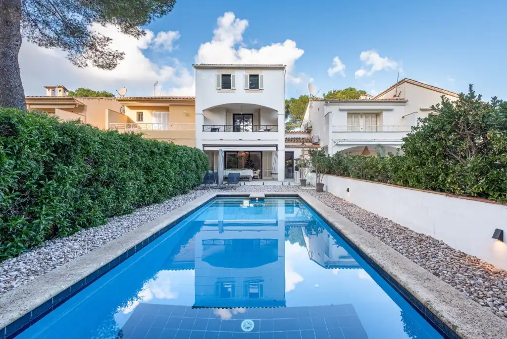 Swimming pool of Detached homes for sale in Pollença  with Air Conditioner, Heating and Private garden