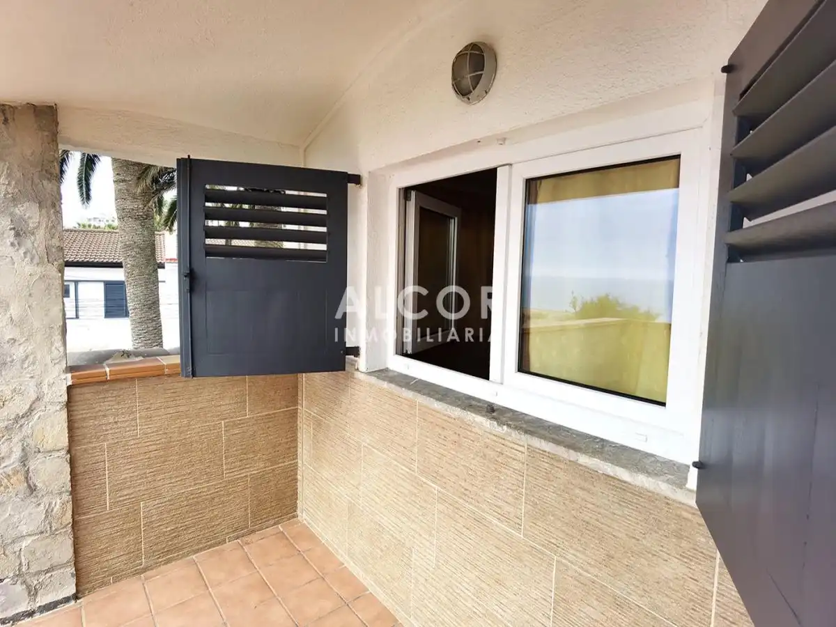 Balcony of Houses for sale in Peñíscola / Peníscola  with Air Conditioner, Heating and Private garden