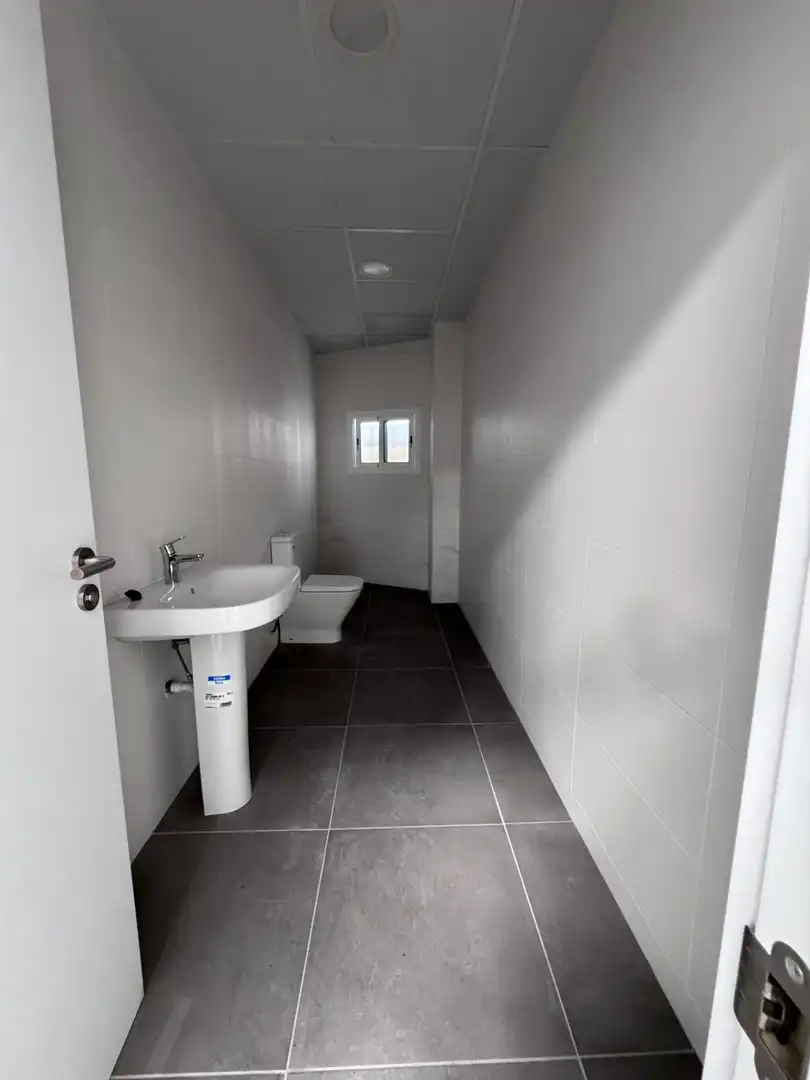 Baño de Nave industrial de alquiler en El Ejido