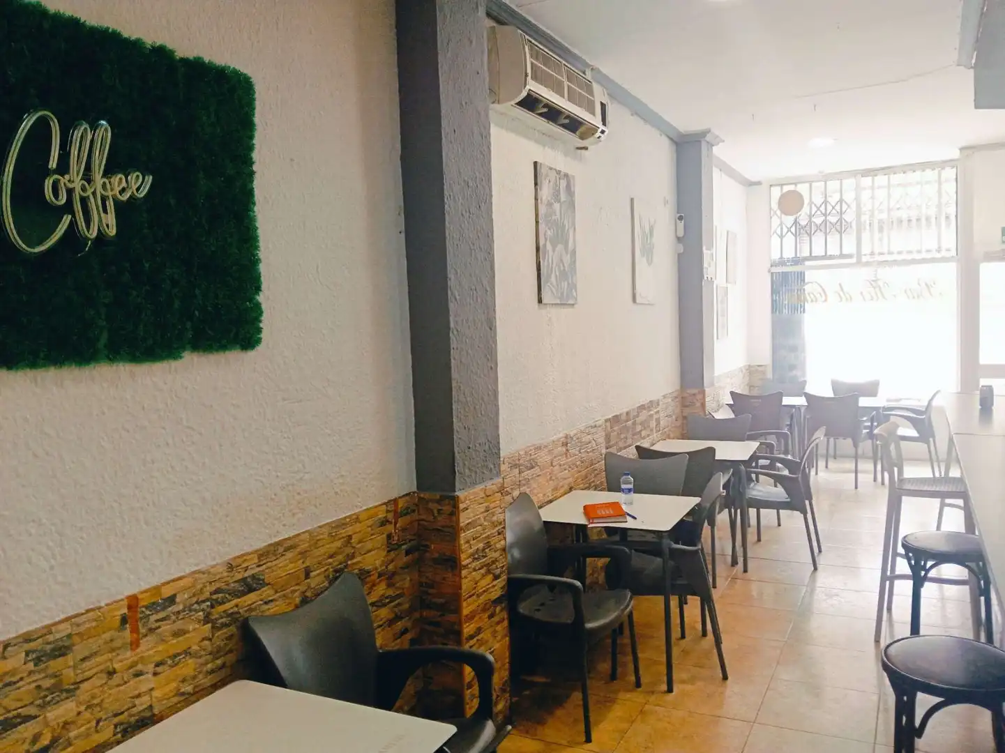 Local de alquiler en Zaragoza con Aire acondicionado y Amueblado