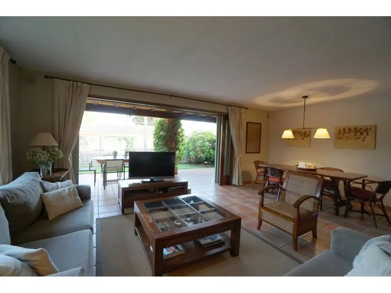 Houses for rent in Calle Clavells, Cabrils