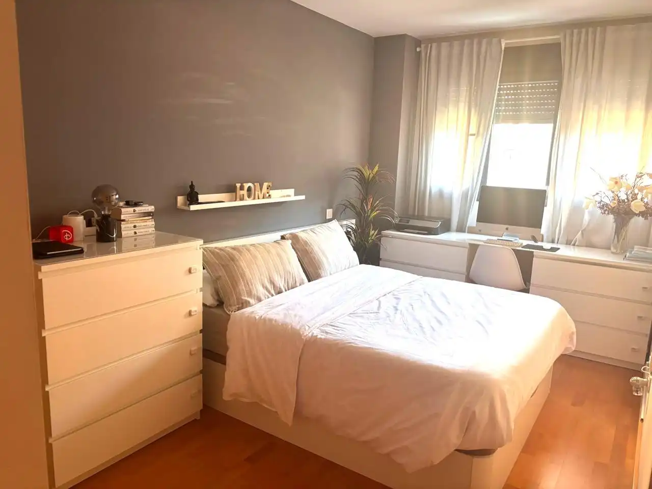 Bedroom of Flat for rent in Madrid  with Air Conditioner, Storage room and Furnished