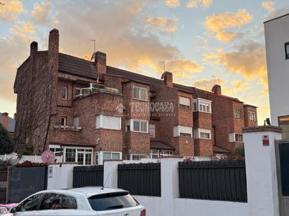 Vista exterior de Casa adosada en venda en  Madrid Capital amb Aire condicionat, Calefacció i Traster
