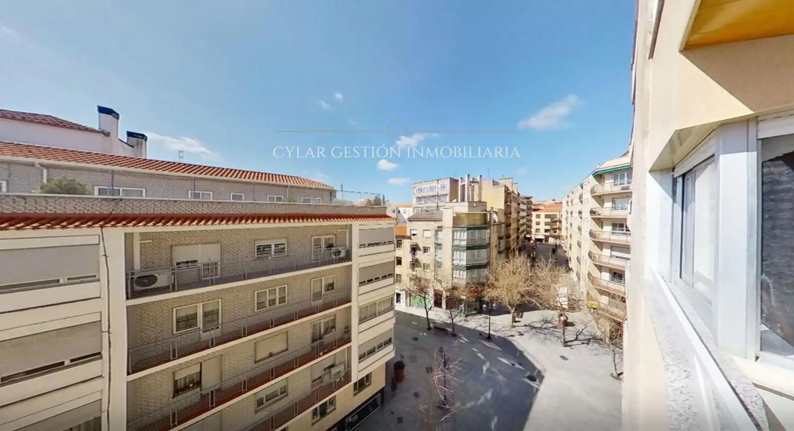Vista exterior de Pis en venda en Salamanca amb Calefacció, Terrassa i Moblat
