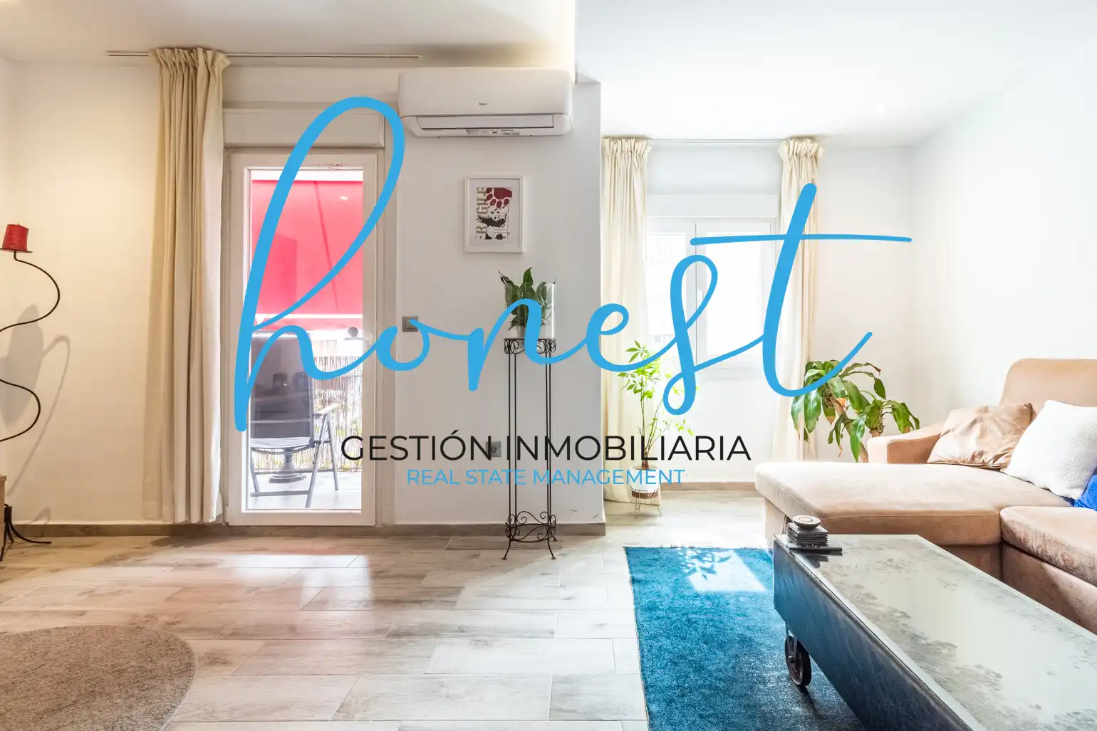 Vista exterior de Casa o chalet en venta en Torremolinos con Aire acondicionado y Amueblado