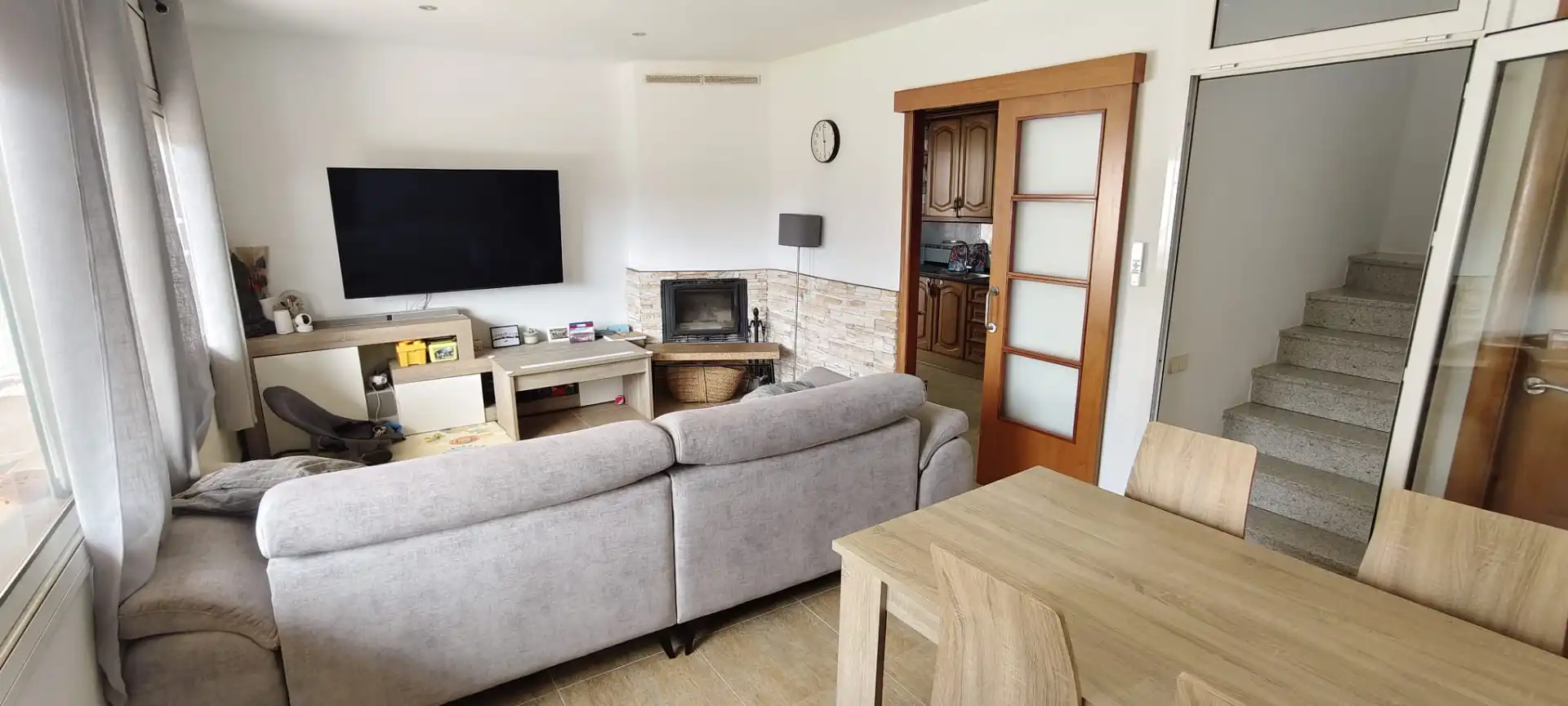 Sala d'estar de Casa o xalet en venda en Cervelló amb Aire condicionat, Calefacció i Jardí privat