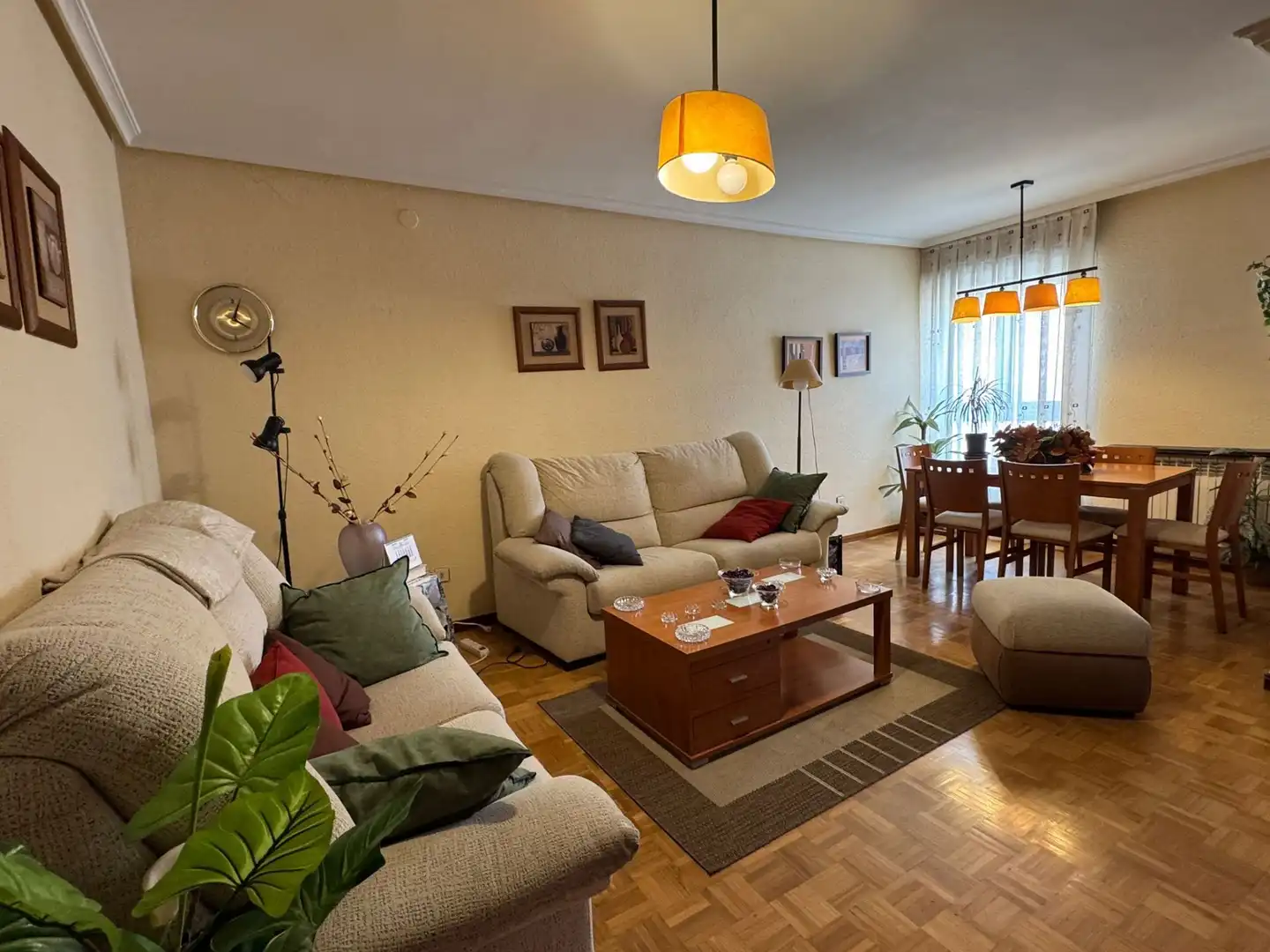 Sala de estar de Piso en venta en Benavente con Calefacción y Amueblado