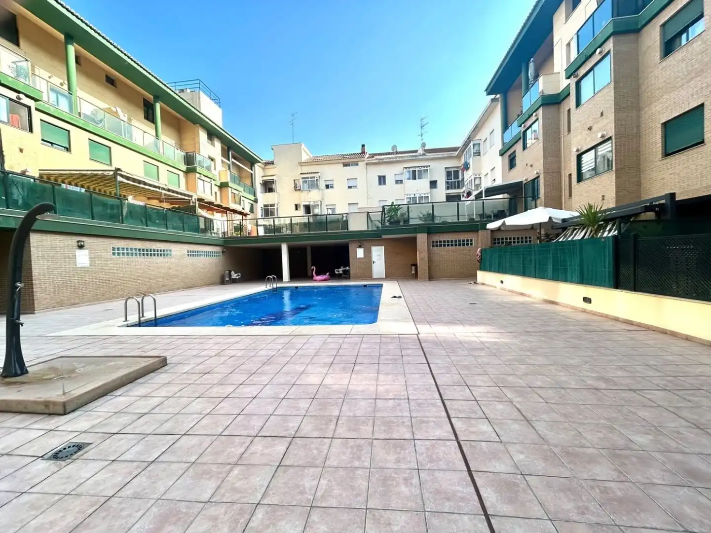 Swimming pool of Flat for sale in Silla  with Air Conditioner, Storage room and Swimming Pool