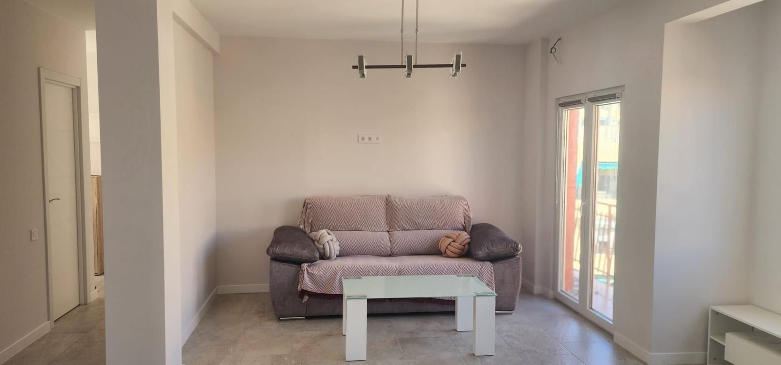Sala d'estar de Apartament en venda en Alicante / Alacant amb Terrassa i Balcó