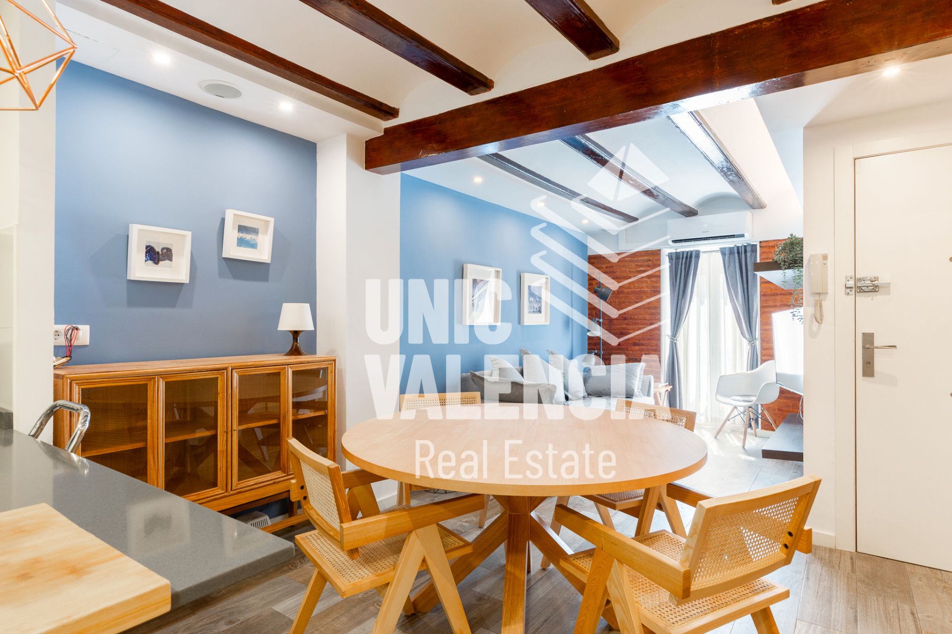 Dining room of Flat to rent in  Valencia Capital  with Air Conditioner, Terrace and Furnished