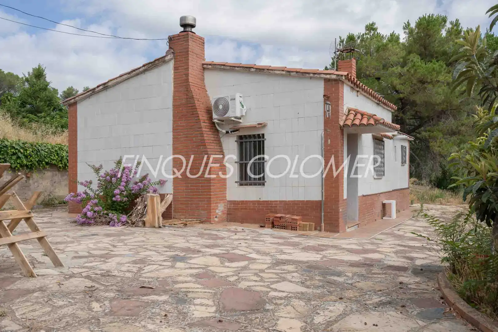 Vista exterior de Casa o chalet en venta en Rubí con Aire acondicionado, Jardín privado y Terraza