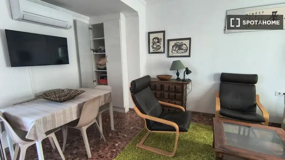 Sala d'estar de Pis de lloguer en Oliva amb Aire condicionat, Calefacció i Moblat