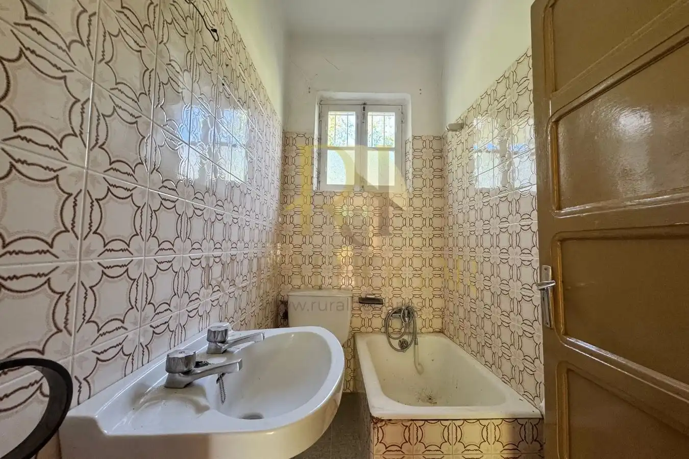 Bathroom of Houses for sale in Matallana de Torío  with Heating and Private garden