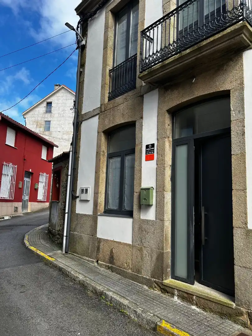 Exterior view of Detached homes for sale in Vilagarcía de Arousa  with Air Conditioner, Heating and Terrace