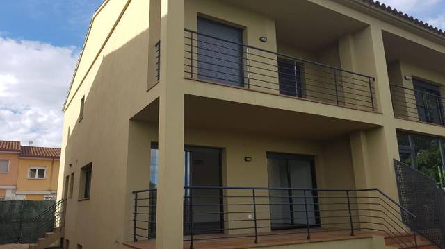 Casa-chalet en Venta en Garrigàs