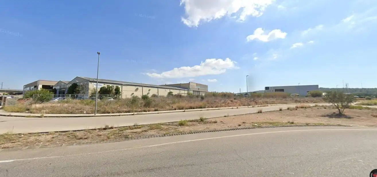Terreno industrial en venta en Santa Oliva