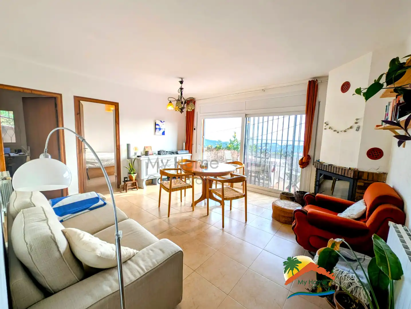 Sala d'estar de Casa o xalet en venda en Lloret de Mar amb Calefacció, Jardí privat i Terrassa