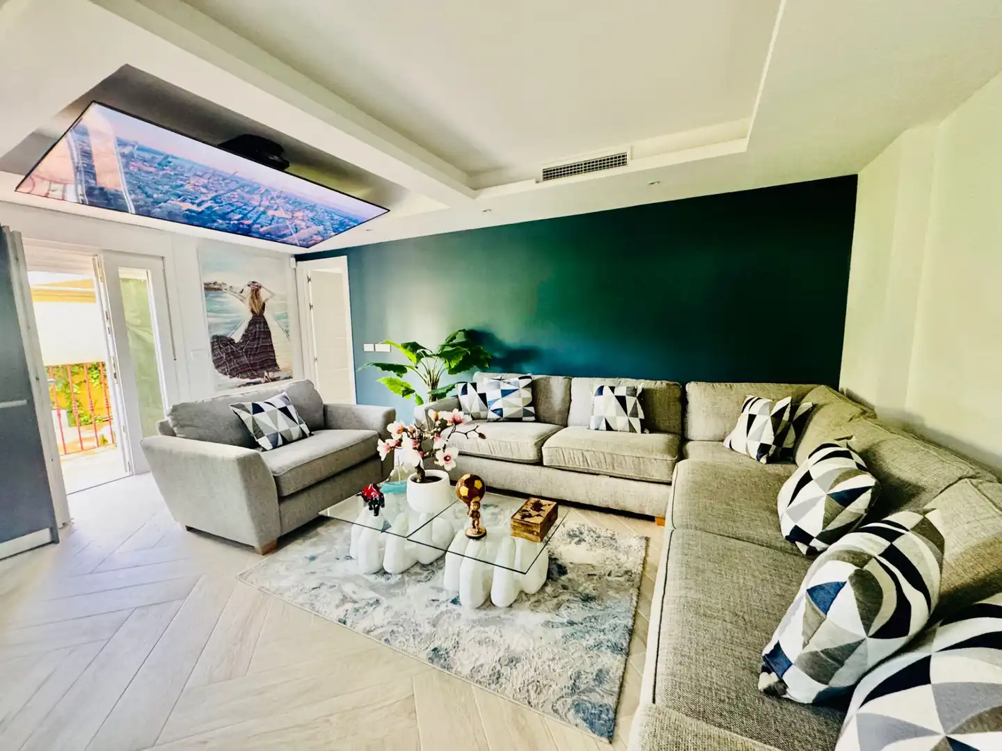 Sala de estar de Planta baja en venta en Fuengirola con Aire acondicionado, Parquet y Terraza