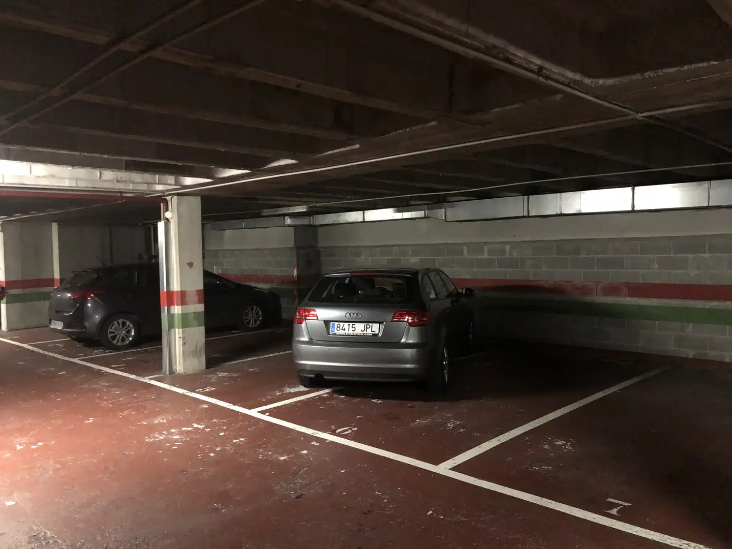 Aparcament de Garatge de lloguer en Oviedo 