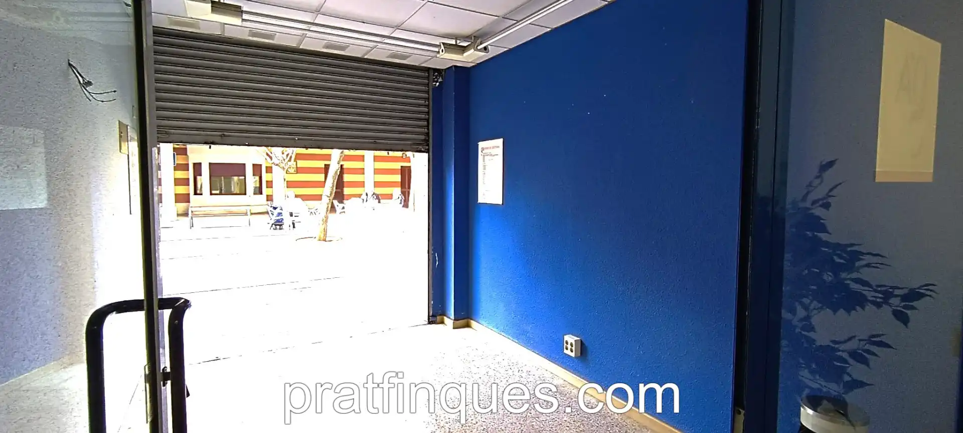 Exterior view of Commercial properties for sale in El Prat de Llobregat  with Air Conditioner, Heating and Parquet flooring